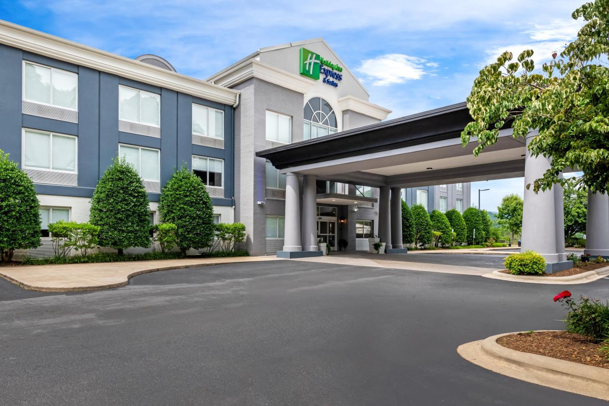 Holiday Inn Express & Suites Sylva / Dillsboro By Ihg Exterior foto