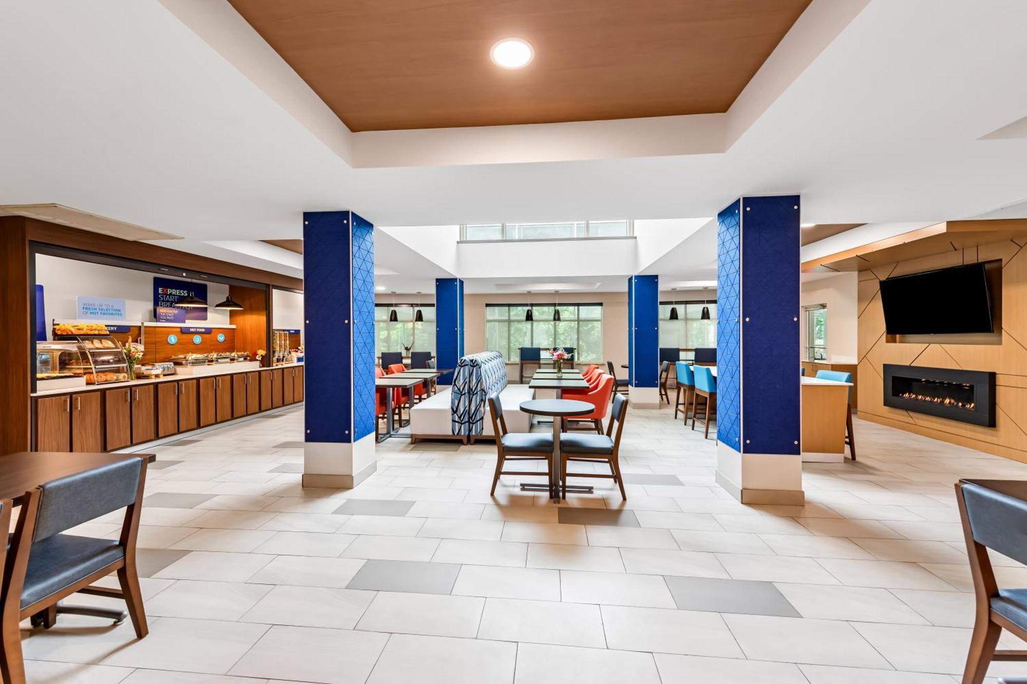 Holiday Inn Express & Suites Sylva / Dillsboro By Ihg Exterior foto