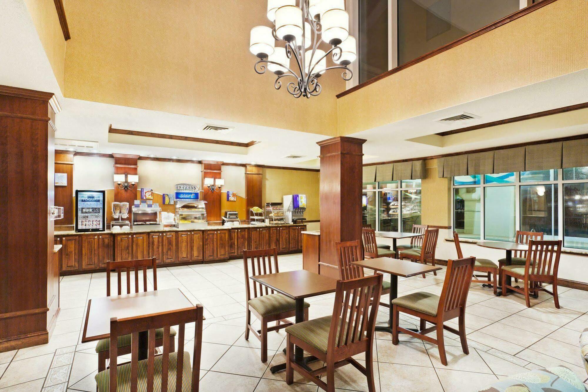 Holiday Inn Express & Suites Sylva / Dillsboro By Ihg Exterior foto